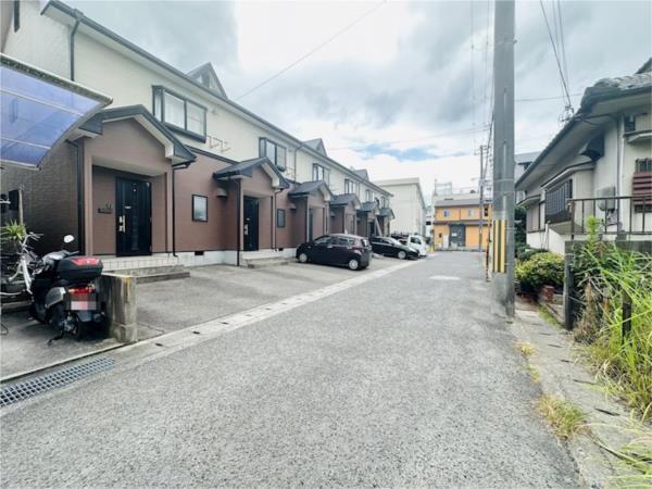 セルジュY 駐車場