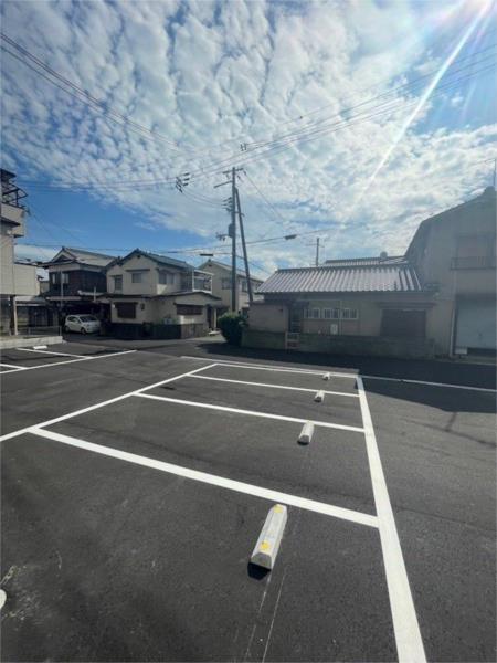 メゾンキャレＢ棟 駐車場
