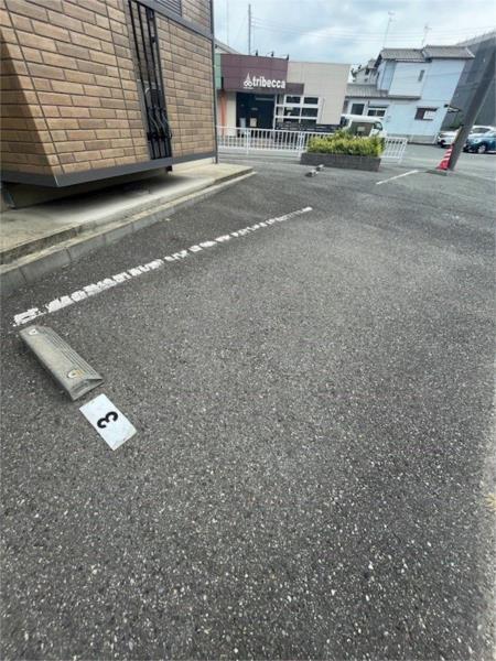 ピクシーヒルズ北平野 駐車場
