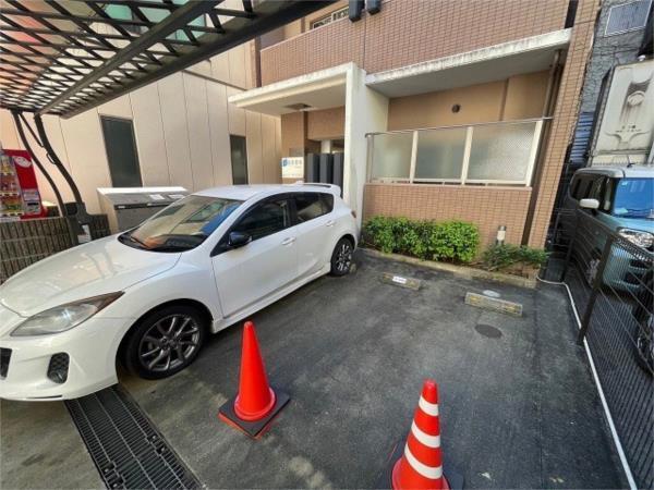 ベルドミール西二階町 駐車場