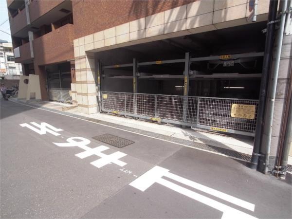アーバングリーン神戸元町（403） 駐車場