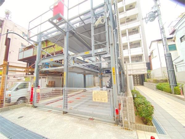 エスリード三宮旭通 駐車場
