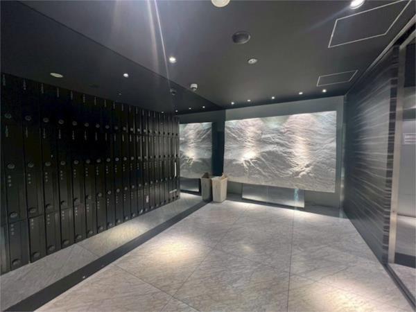 S-RESIDENCE神戸元町 エントランス