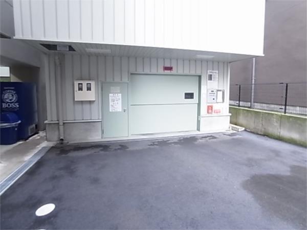 プラチナコート 駐車場
