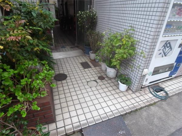 ディアコート岡畑 エントランス