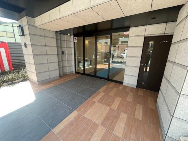 エステムコート神戸湊町 エントランス