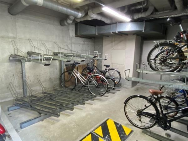 エステムコート神戸県庁前II 駐車場