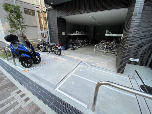 プレサンス神戸元町ミューズ 駐車場
