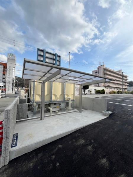 ラ グリシーヌ青山 駐車場
