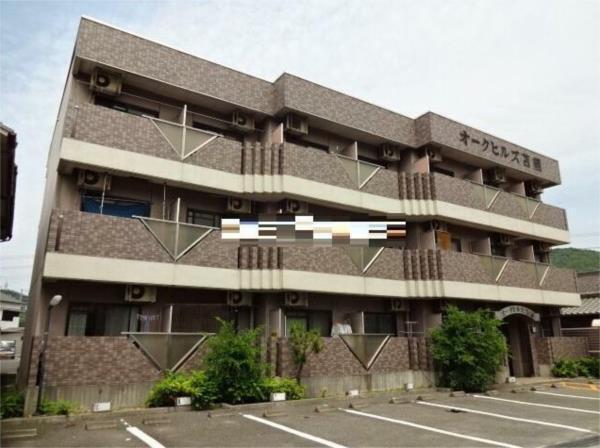 オークヒルズ苫編 駐車場