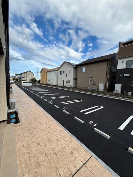 エスパス　リッシュ　田井　B 駐車場