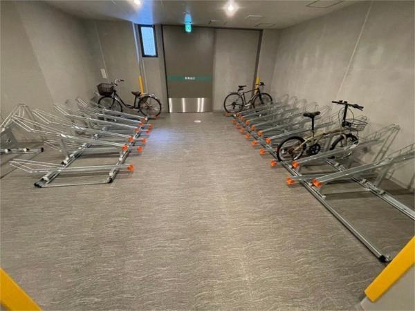 ケイマン 駐車場