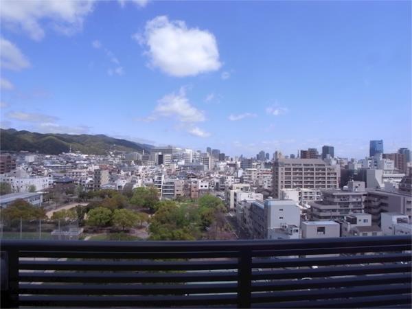 ポルトボヌール神戸湊川公園 眺望