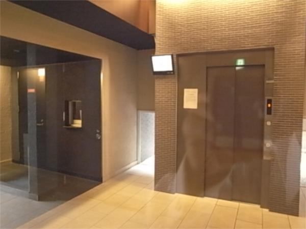ロイスグラン神戸下沢通 エントランス