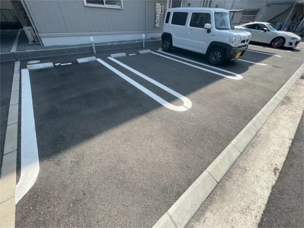 D-Place手柄B棟 駐車場
