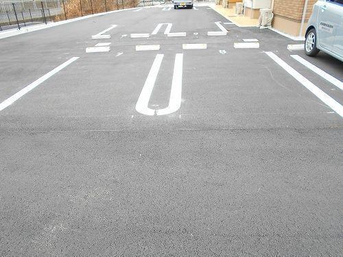 Ｒグレイ砥堀 駐車場