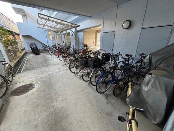 泉マンション 駐車場