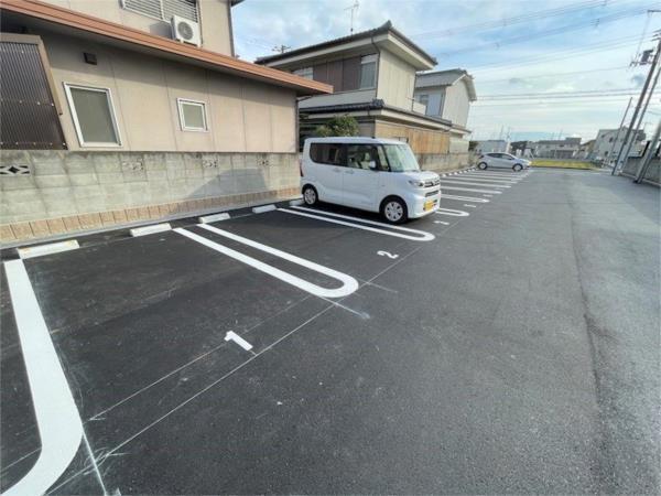 Ｍ’ｓレジデンスＨＩＭＥＪＩ 駐車場