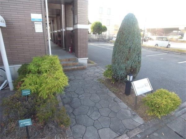 クレッシェンドＫＪ エントランス