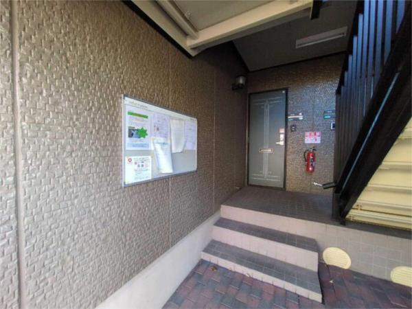 サニーハイツ田寺B棟 エントランス