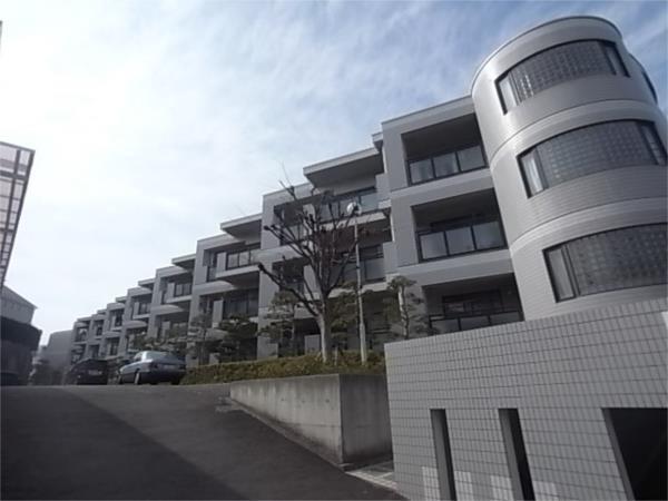 ガーデンハイツ桃山台弐番館 エントランス