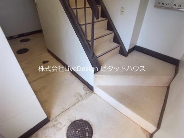 ニュー諏訪山マンション ロビー