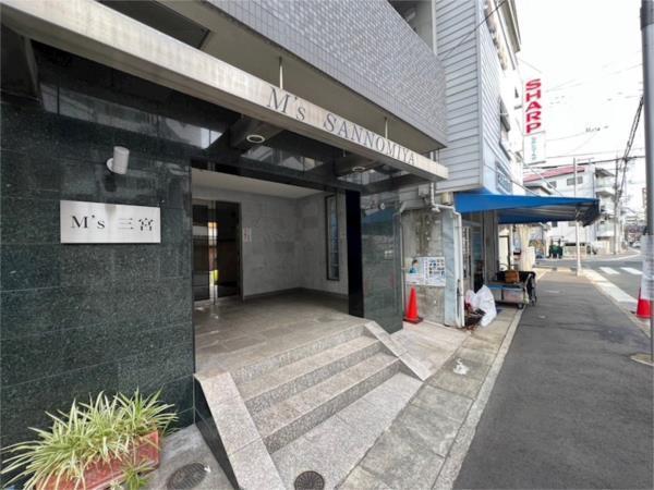 M’s三宮 エントランス