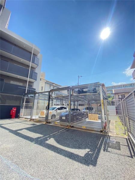 エスリード西宮北口第2 駐車場