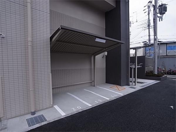 エステムコート神戸ハーバーランド前Vアクア 駐車場