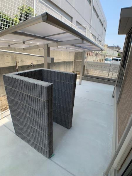 エレナ本山 駐車場