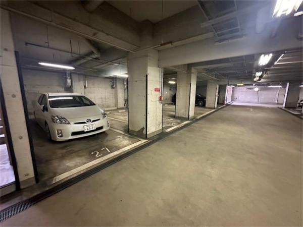 ブルームライフ兵庫 駐車場