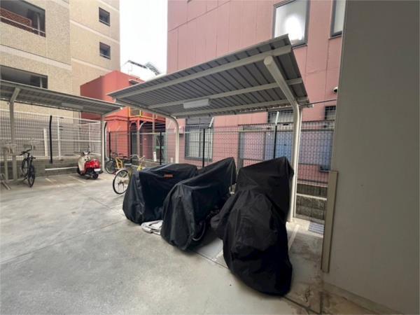 サムティ神戸BENIR 駐車場