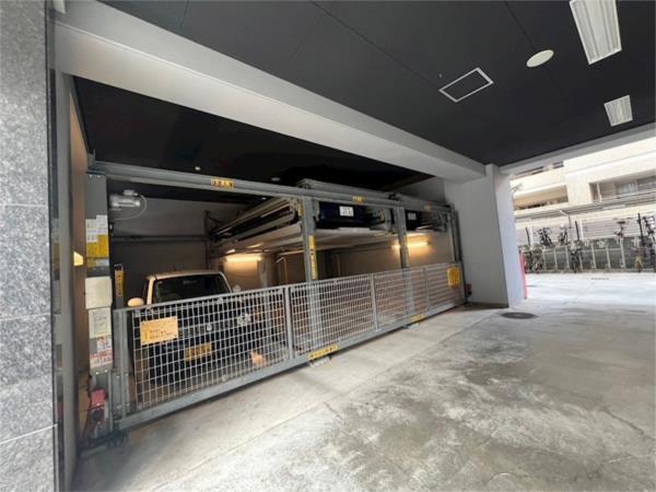 サムティ神戸BENIR 駐車場