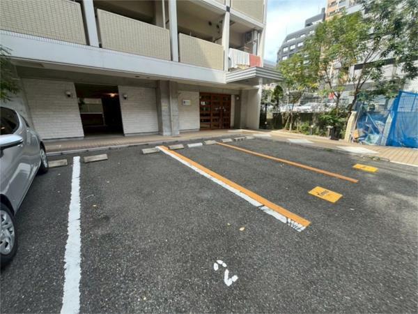 プライムライフ三宮磯上公園 駐車場