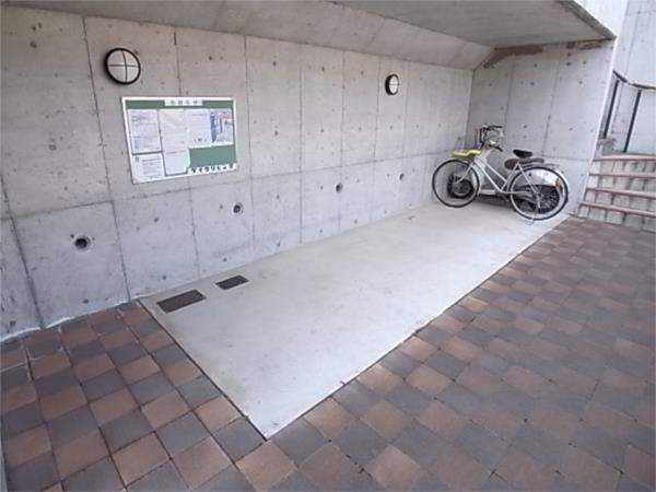 神戸市垂水区星が丘アパート エントランス