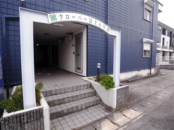 クローバー富士6号館 エントランス