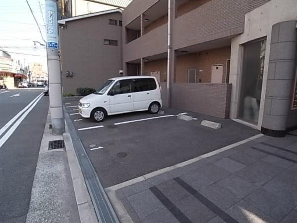 エスポワール三宮パートII 駐車場