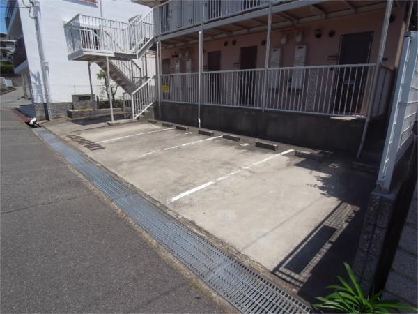 セジュール宝泉 駐車場