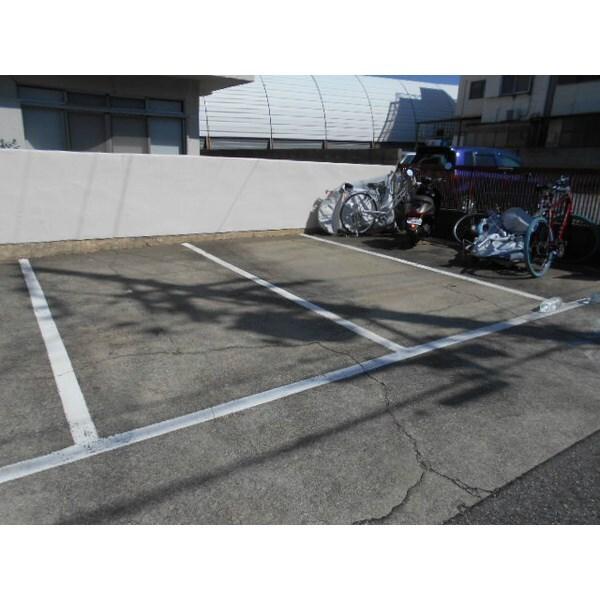 グリーンヒル清水ヶ丘 駐車場