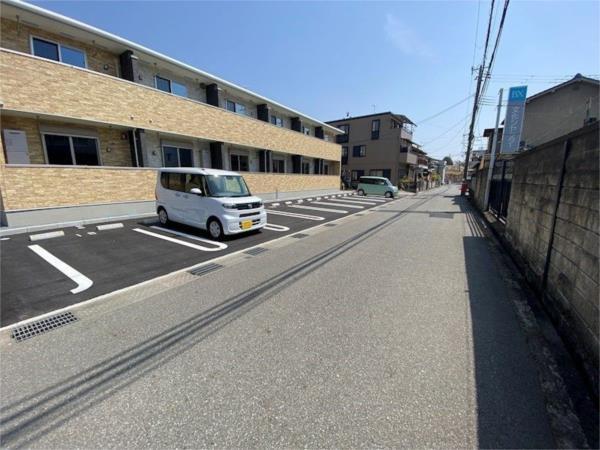 アネモスヒルズ姫路II 駐車場