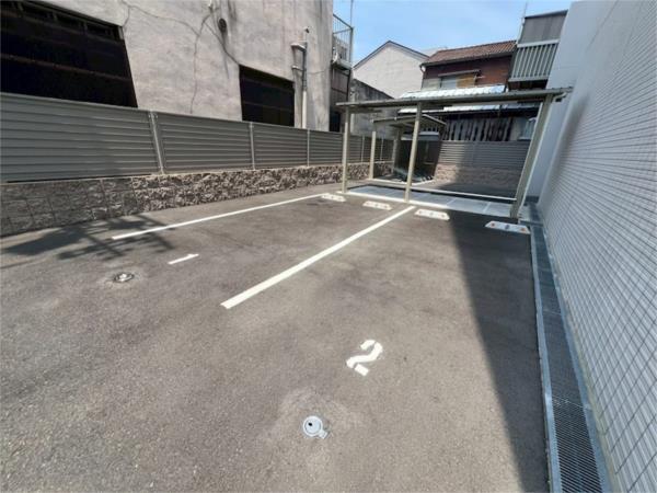 レジデンス神戸ヴェルノ 駐車場