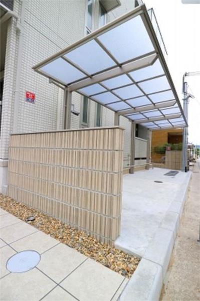 アクシス西宮北口 駐車場