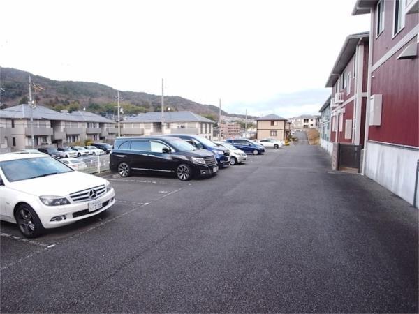 セレクトハイム 駐車場