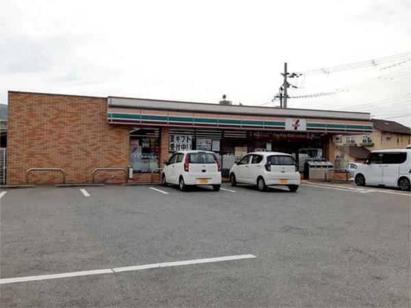 アーズ　アーズ 駐車場