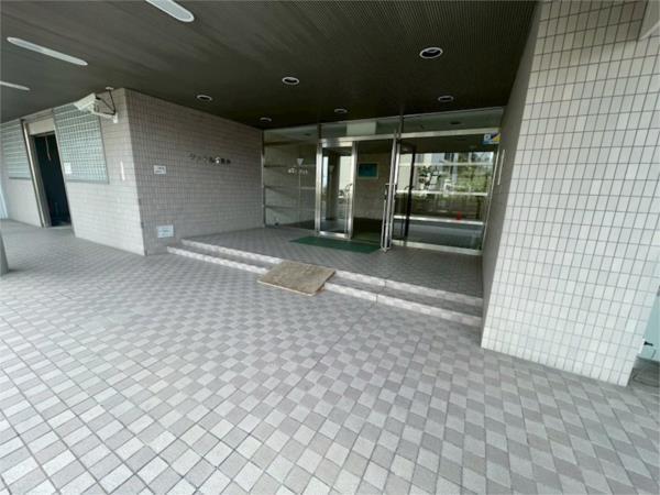 デメテル高取台 エントランス