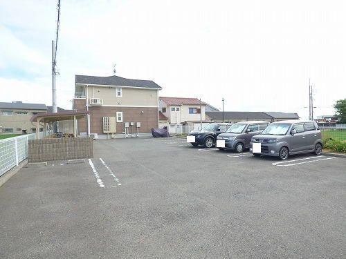 ビサイド・シーII 駐車場