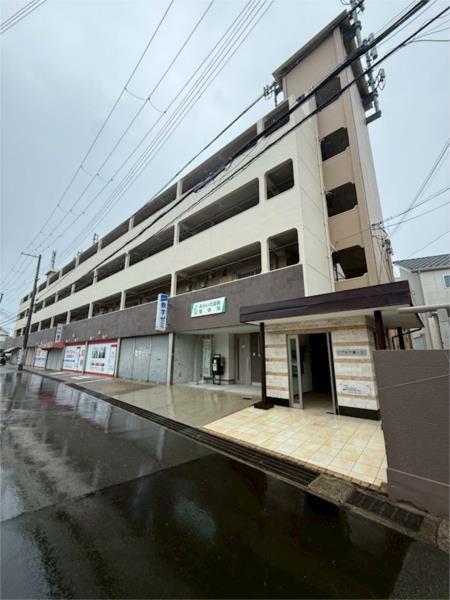リアルテ霞ヶ丘 エントランス
