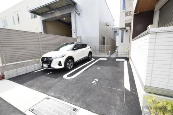 The Cross 駐車場