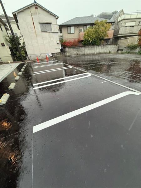 ルポ舞子弐番館 駐車場
