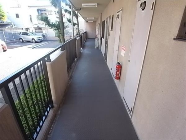 オークハイツ 駐車場